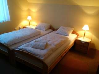 Проживание в семье Pensjonat Rondo Вжесня Двухместный номер с 1 кроватью или 2 отдельными кроватями-6